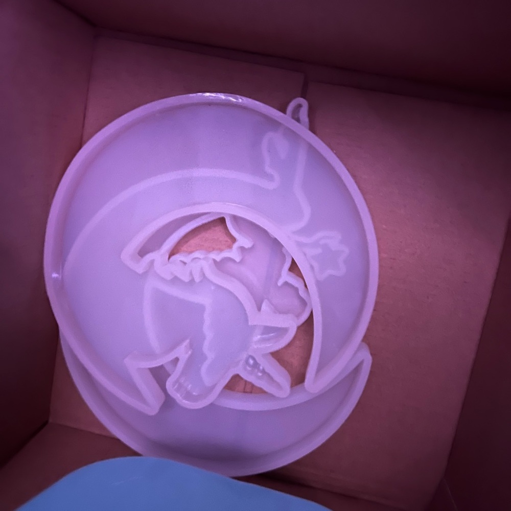 silicone molds , animals and moon and pop socket molds